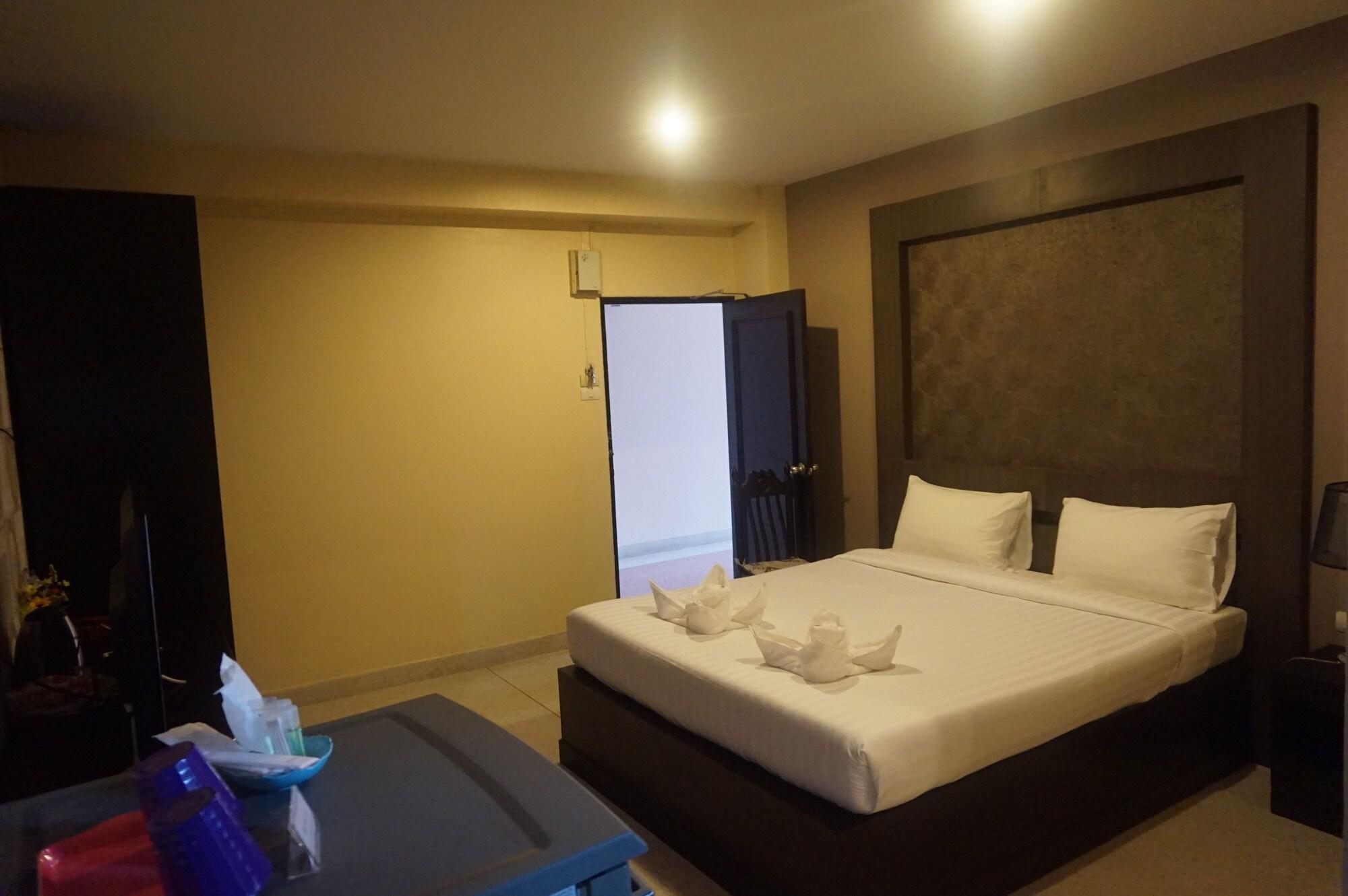 Metro Residence Surin Exterior photo